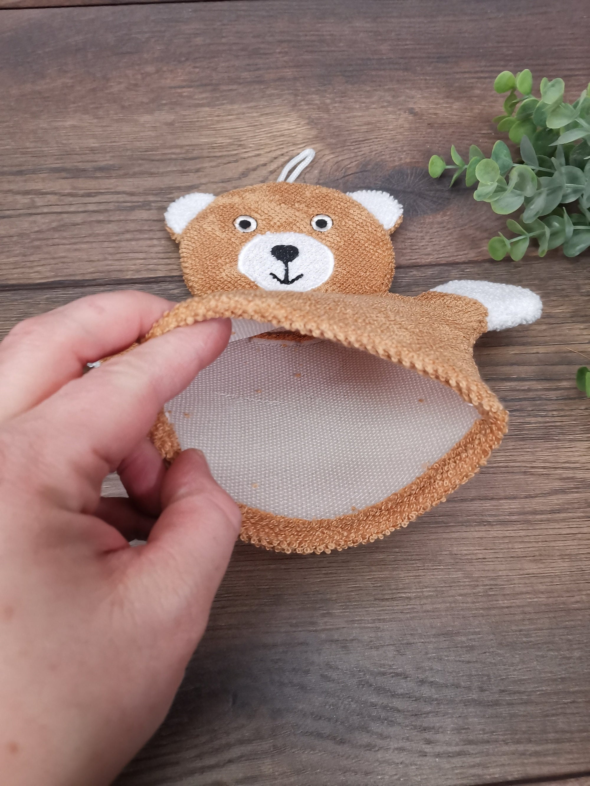 Kinder Waschhandschuh Bär mit Namen, individuell bestickt, Badehandschuh, Waschlappen personalisiert mit einem kleinen Badezusatz